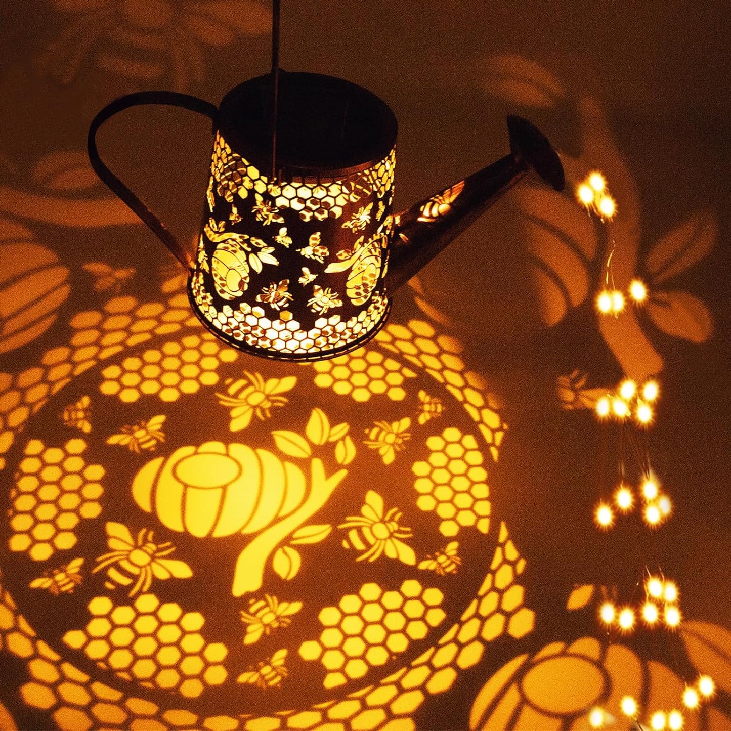 Solar Watering Can Outdoor Lights (Bee)